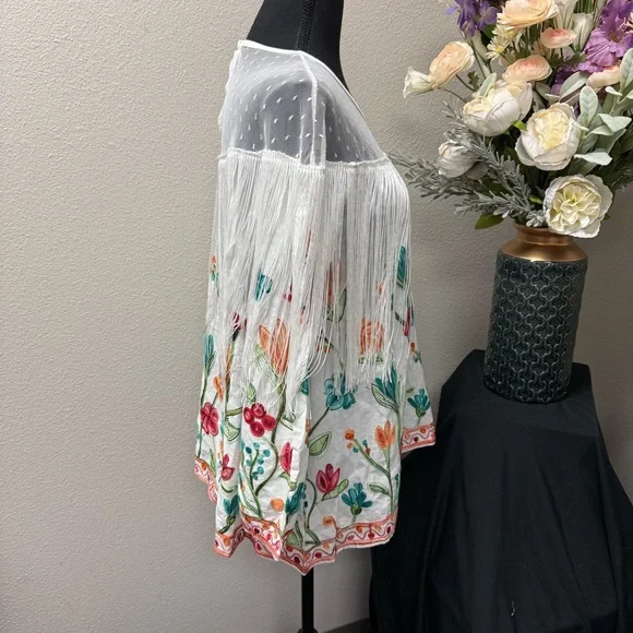 Radzoli Floral Embroidered Fringe Tunic Top Mesh Yoke Boho Chic White M - Picture 6 of 9